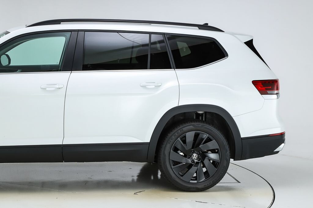 New 2026 Volkswagen Atlas 2.0T SE w/Technology SUV