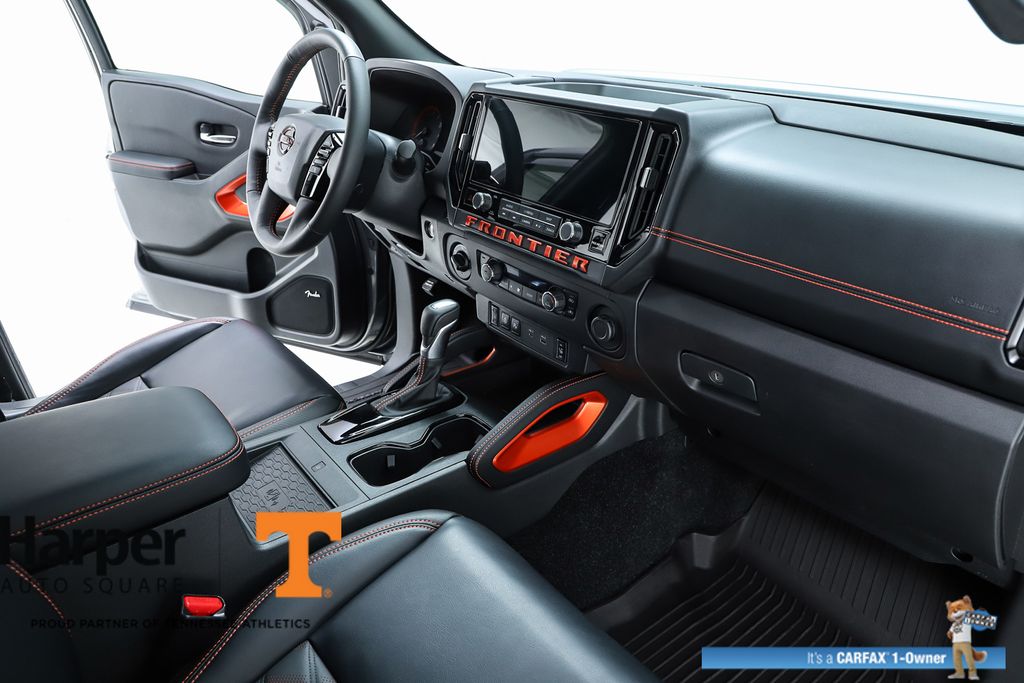 2025 Nissan Frontier PRO-4X - Photo 32