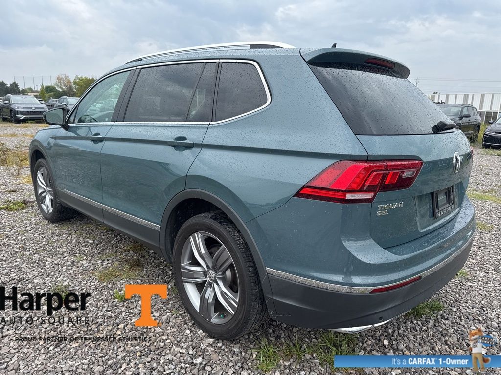 2020 Volkswagen Tiguan SEL photo 3