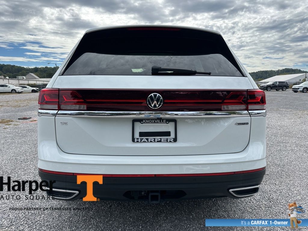 2024 Volkswagen Atlas SE Technology photo 3