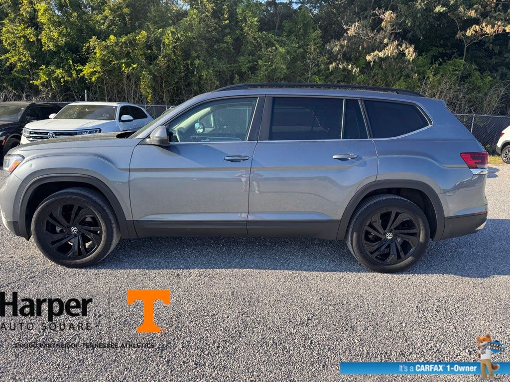 2022 Volkswagen Atlas V6 SE Technology photo 2