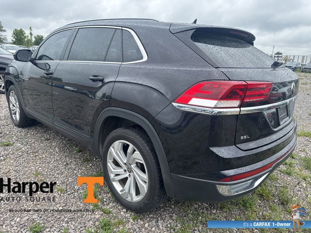 2020 Volkswagen Atlas Cross Sport SEL photo 2