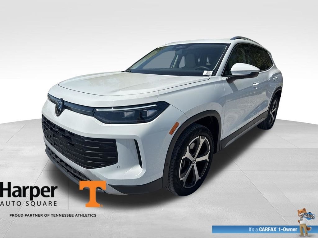 Used 2025 Volkswagen Tiguan 2.0T SE SUV