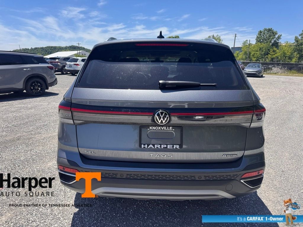 Used 2025 Volkswagen Taos 1.5T SEL SUV