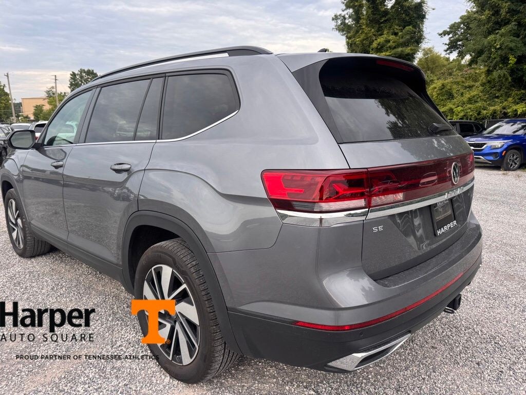Used 2025 Volkswagen Atlas 2.0T SE w/Technology SUV