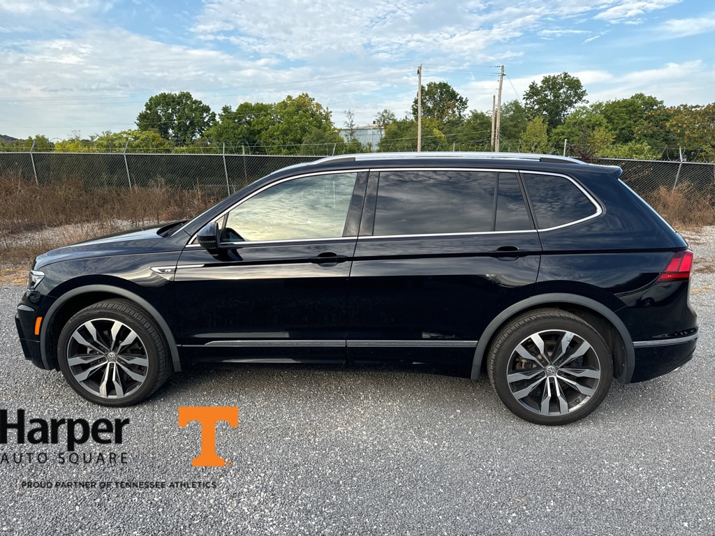 Used 2019 Volkswagen Tiguan SEL Premium R-Line with VIN 3VV4B7AX8KM126642 for sale in Knoxville, TN