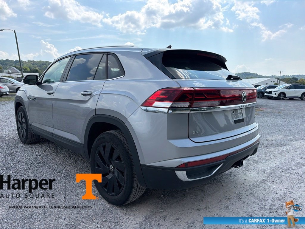 Used 2025 Volkswagen Atlas Cross Sport 2.0T SE w/Technology SUV