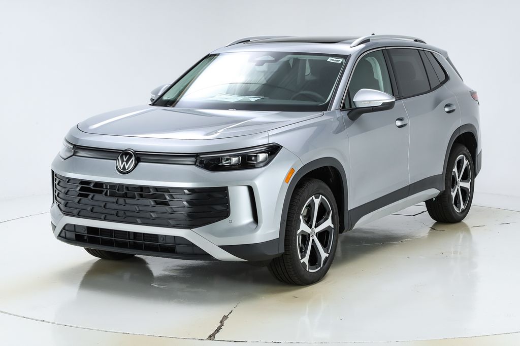 2026 Volkswagen Tiguan SE's photo