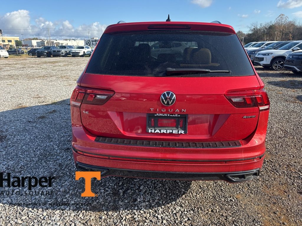 2024 Volkswagen Tiguan SE R-Line Black photo 4