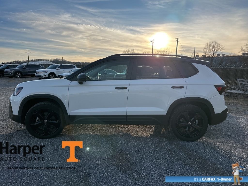 Used 2025 Volkswagen Taos 1.5T SE Black SUV