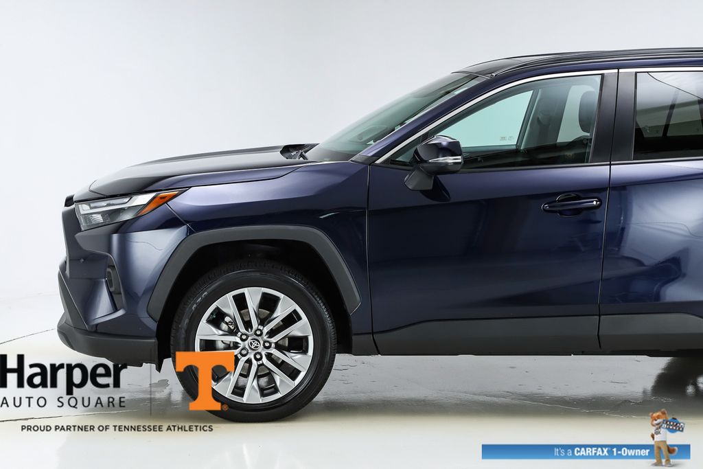 2023 Toyota RAV4 XLE Premium photo 2
