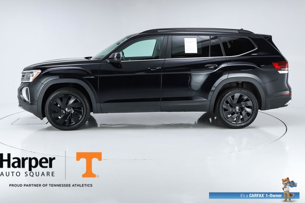 Used 2024 Volkswagen Atlas 2.0T SE w/Technology SUV