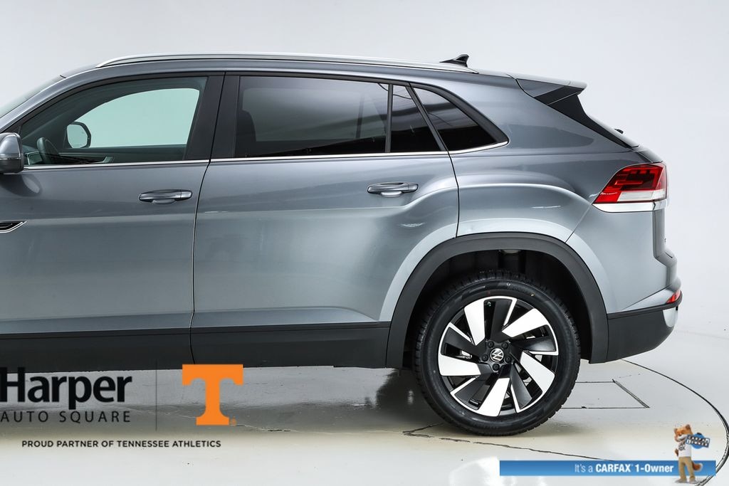 Used 2024 Volkswagen Atlas Cross Sport 2.0T SE w/Technology SUV