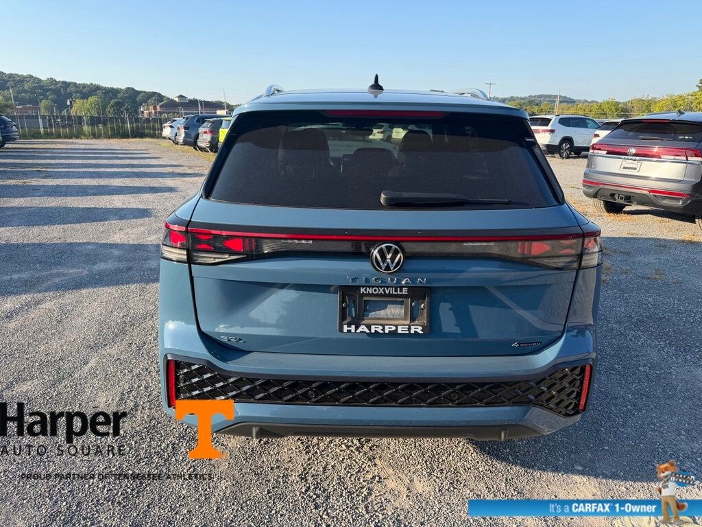 Used 2025 Volkswagen Tiguan 2.0T SEL R-Line SUV