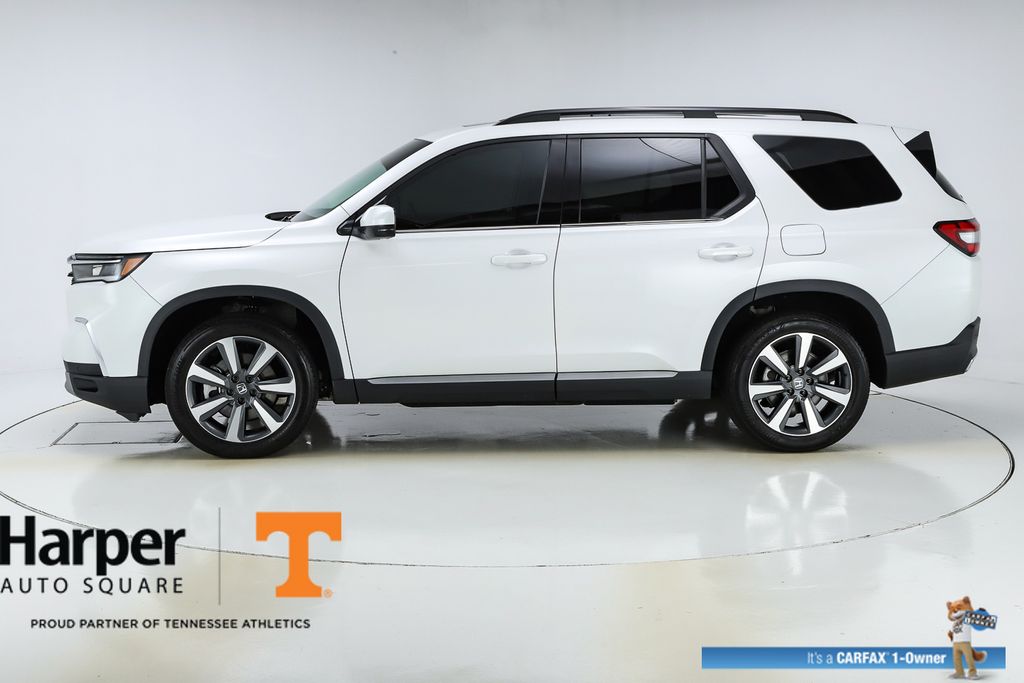 Used 2024 Honda Pilot Touring with VIN 5FNYG1H7XRB035942 for sale in Knoxville, TN