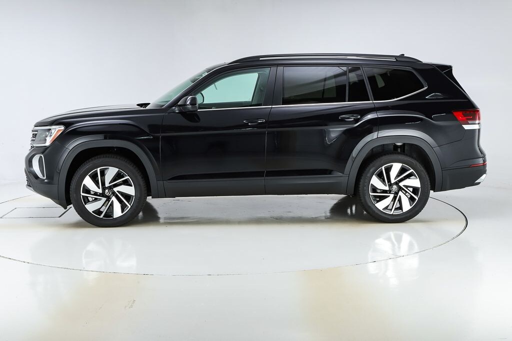 New 2026 Volkswagen Atlas SE w/Technology SUV