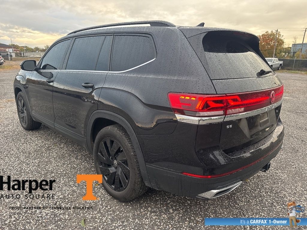 Used 2025 Volkswagen Atlas 2.0T SE w/Technology SUV