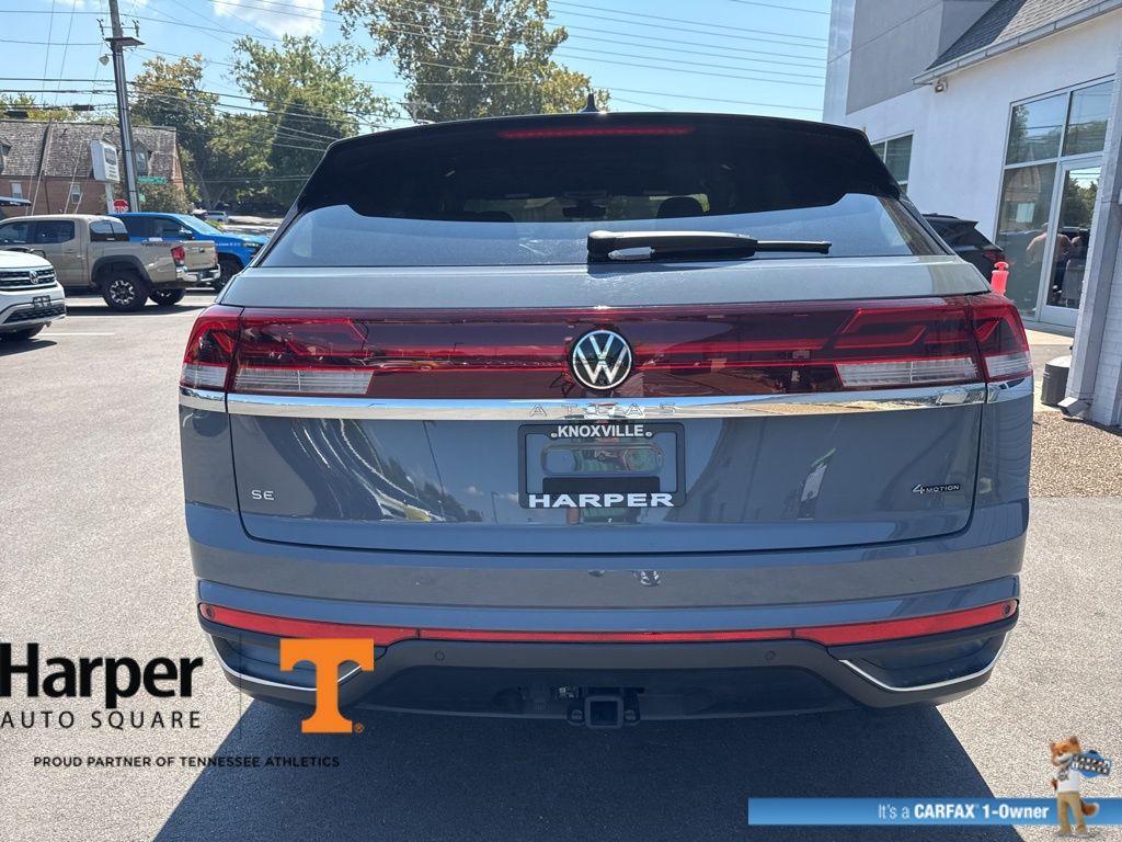 2024 Volkswagen Atlas Cross Sport SE Technology photo 4