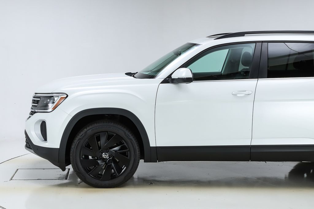 2026 Volkswagen Atlas SE Technology photo 3