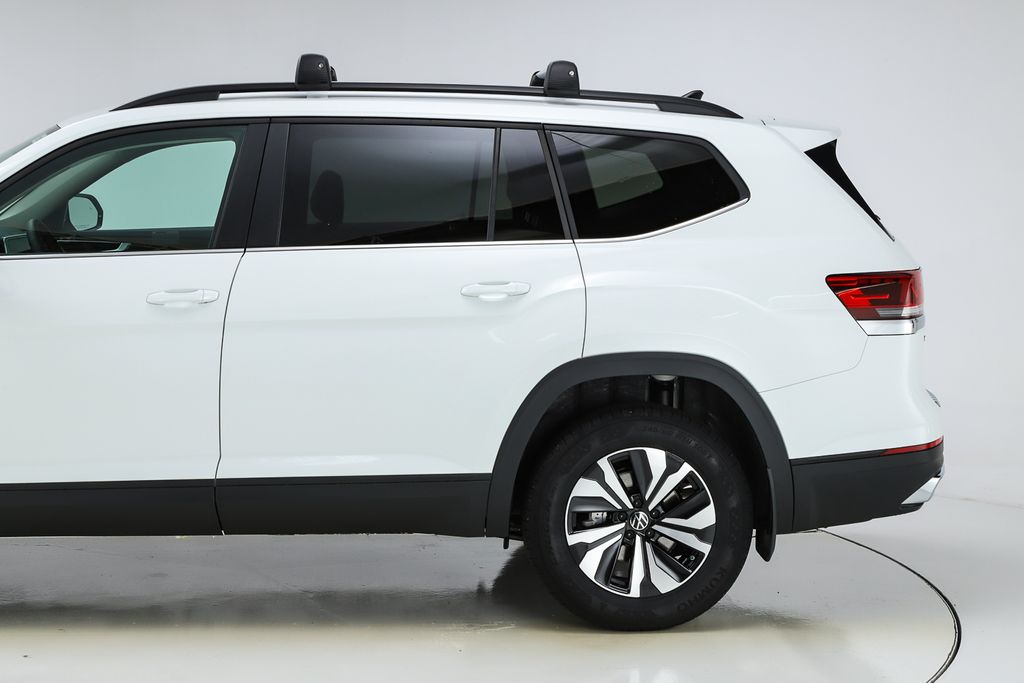 2025 Volkswagen Atlas SE photo 4
