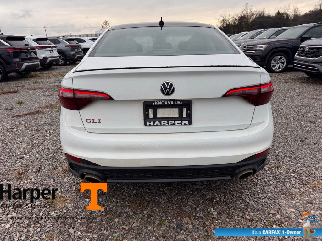 2024 Volkswagen Jetta GLI 2.0T Autobahn photo 2