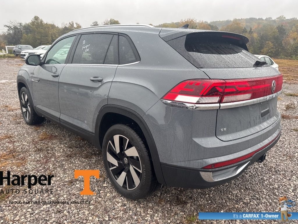 Used 2024 Volkswagen Atlas Cross Sport 2.0T SE w/Technology SUV