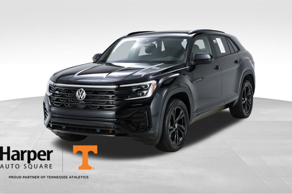 2025 Volkswagen Atlas Cross Sport SEL R-LINE's photo