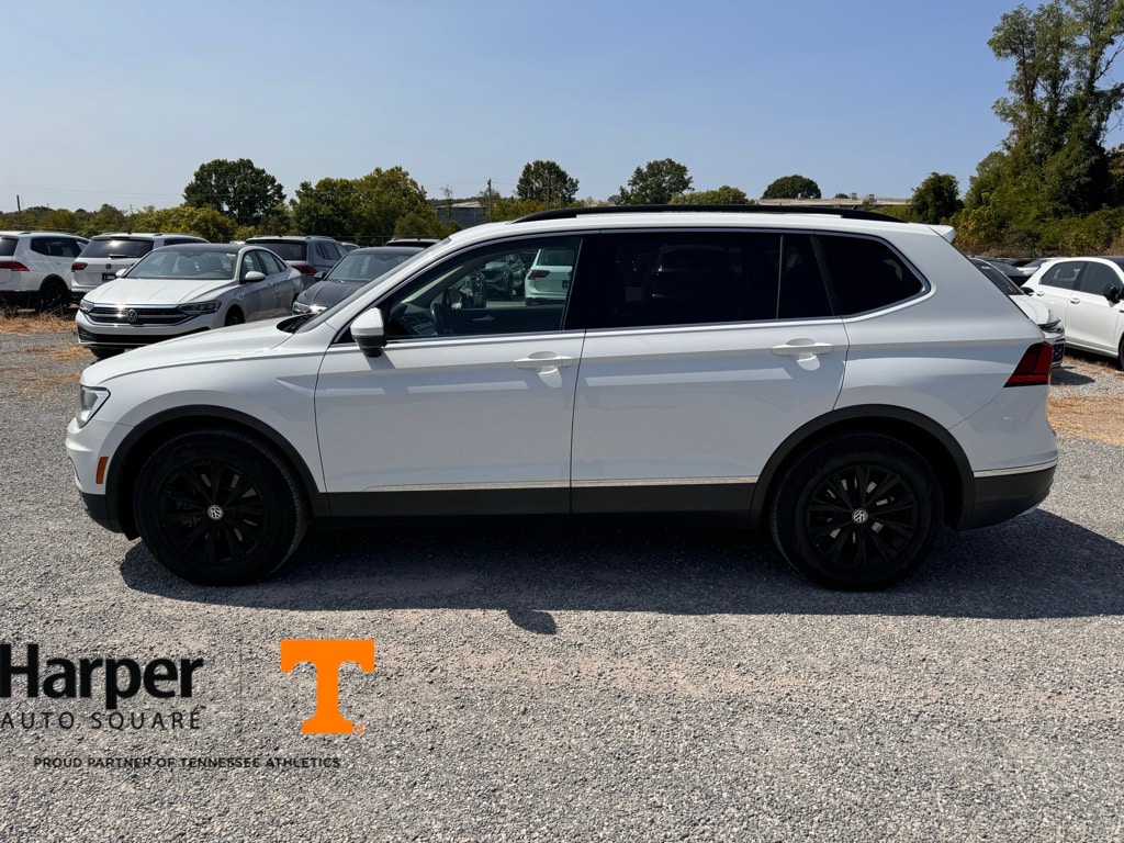 Used 2018 Volkswagen Tiguan SE with VIN 3VV2B7AX1JM049926 for sale in Knoxville, TN