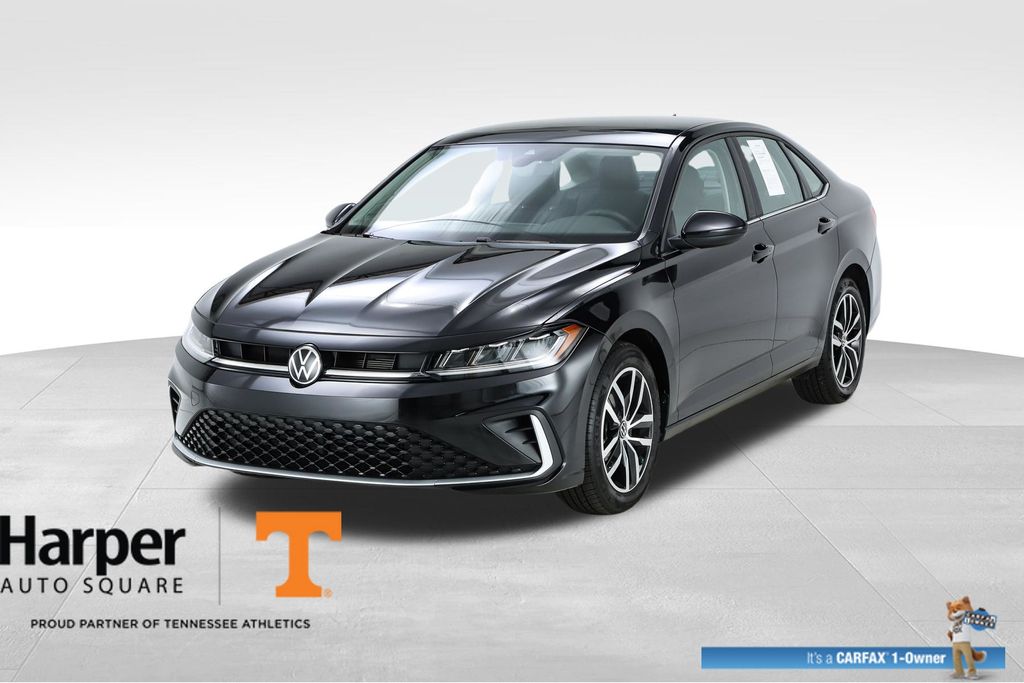 Deep Black Pearl 2025 Volkswagen Jetta SE FWD Sedan Front-Wheel Drive 8-Speed Automatic