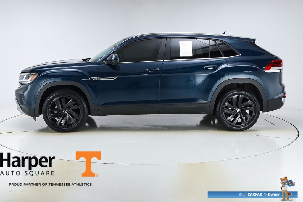 2023 Volkswagen Atlas Cross Sport V6 SE Technology photo 2