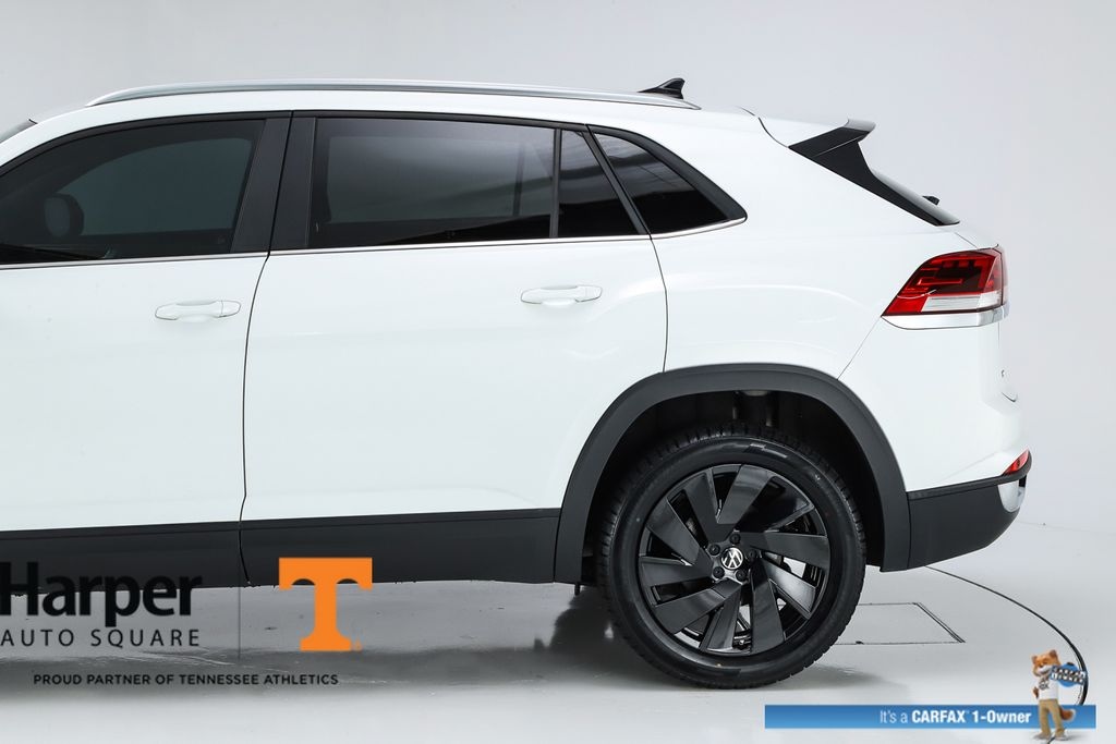 Used 2024 Volkswagen Atlas Cross Sport 2.0T SE w/Technology SUV