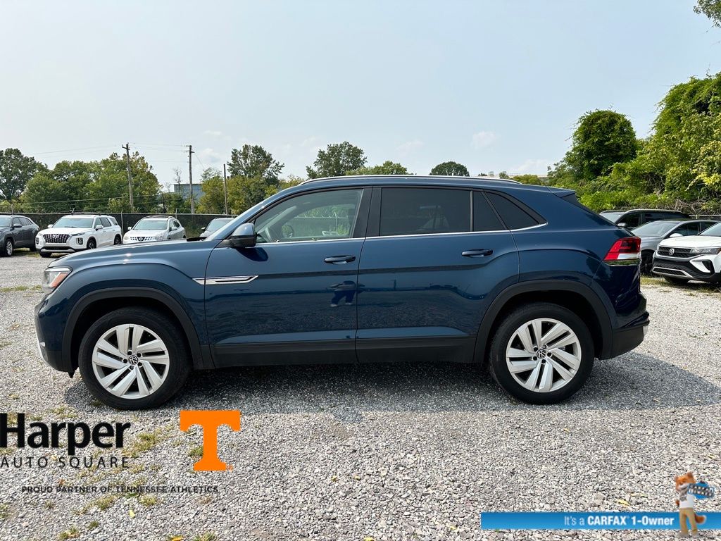 2022 Volkswagen Atlas Cross Sport V6 SE Technology photo 2