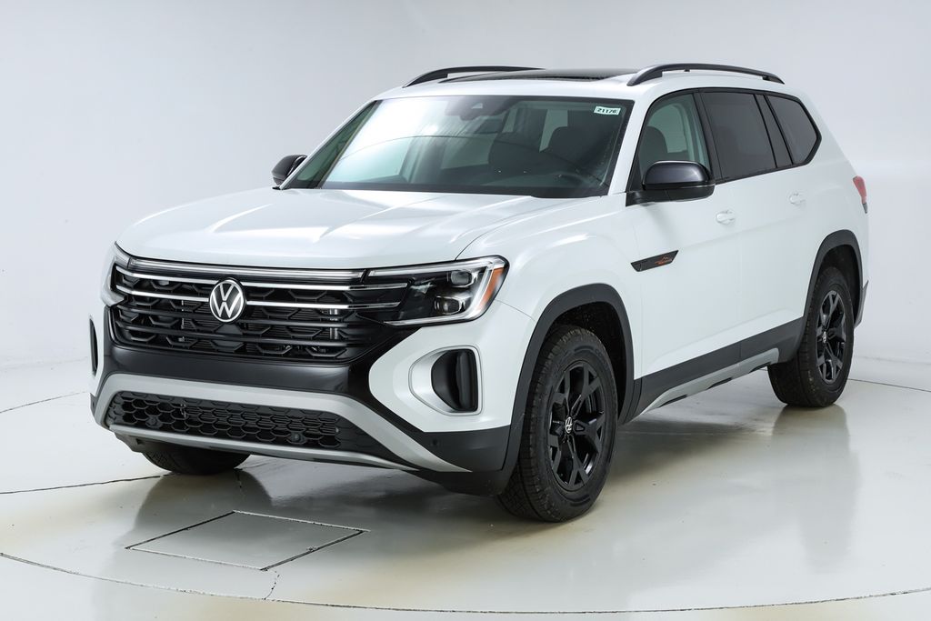 New 2026 Volkswagen Atlas Peak Edition