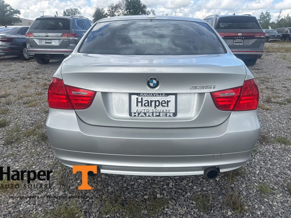 2011 Bmw 335i 3-Series photo 4