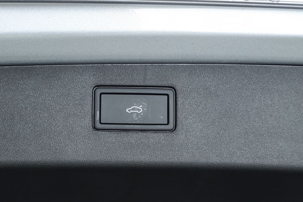 2026 Volkswagen Tiguan SE - Photo 30