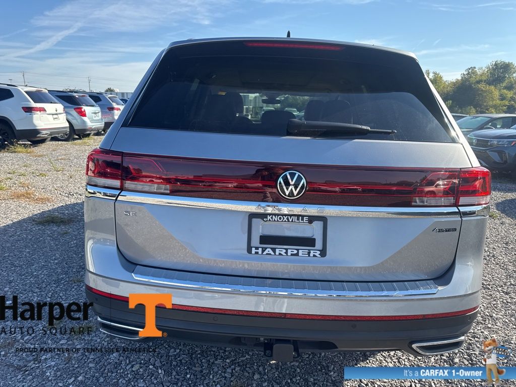 2024 Volkswagen Atlas SE Technology photo 4