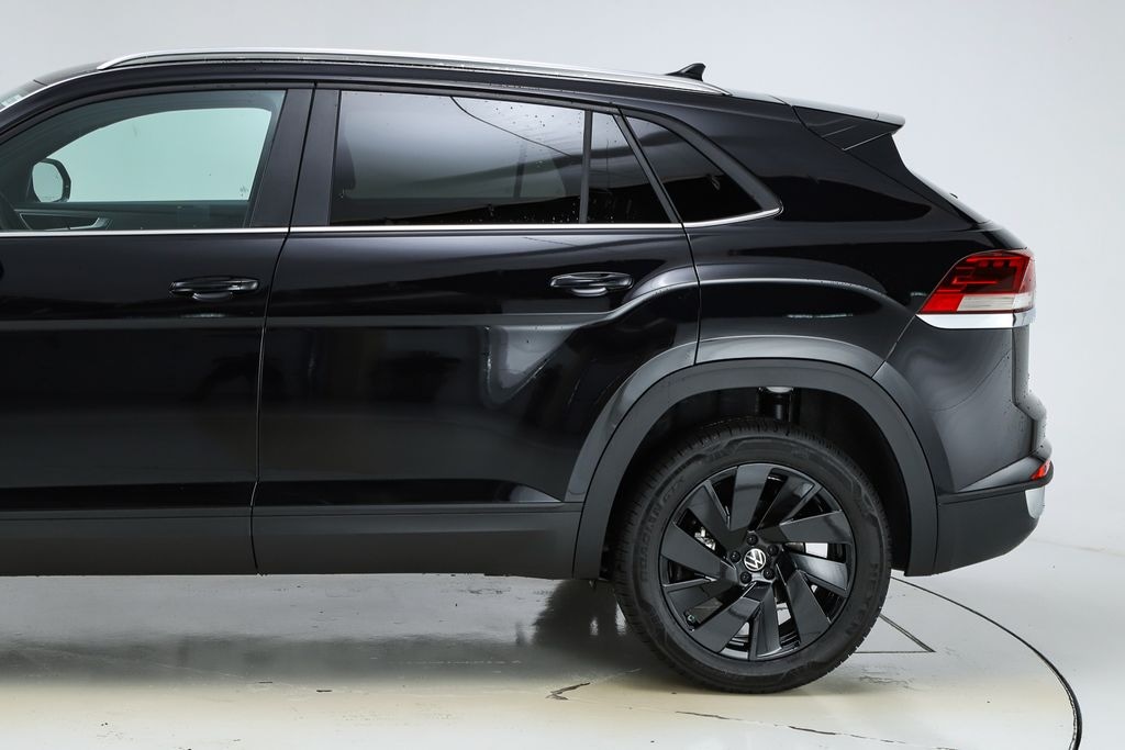 New 2026 Volkswagen Atlas Cross Sport 2.0T SE w/Technology SUV