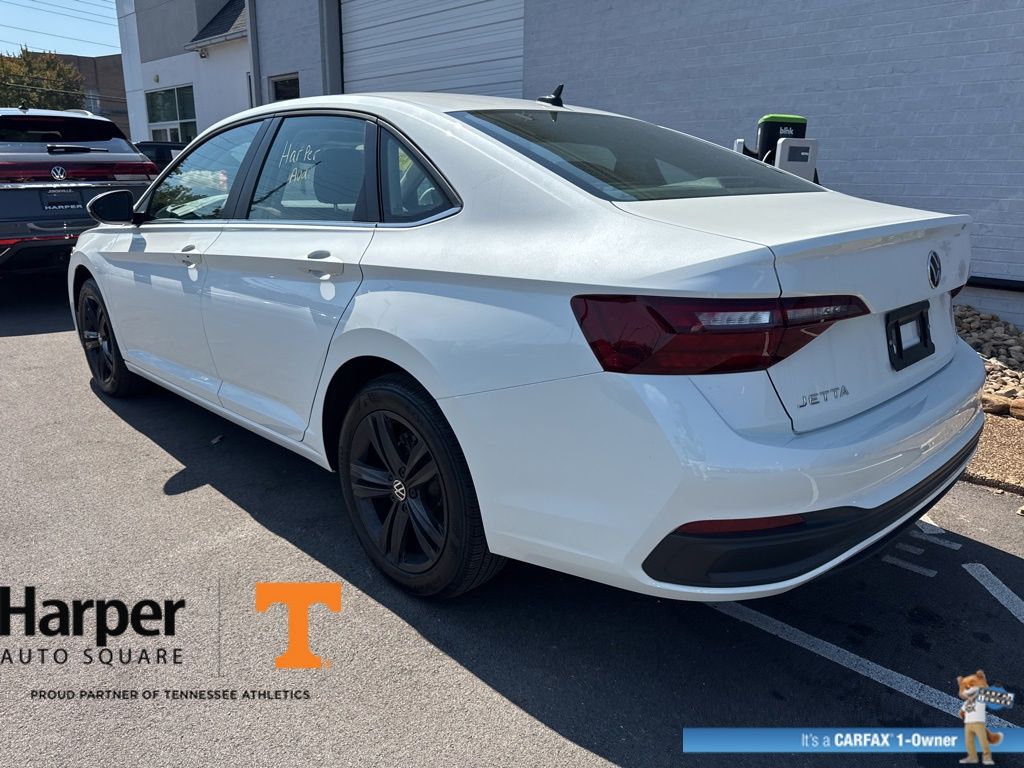 2024 Volkswagen Jetta 1.5T SE photo 3