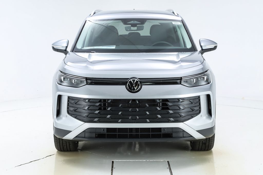 2026 Volkswagen Tiguan SE - Photo 16