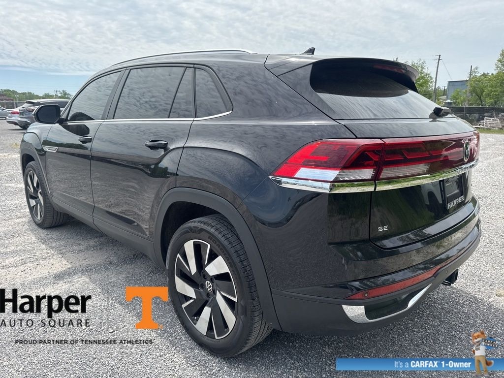 Used 2024 Volkswagen Atlas Cross Sport 2.0T SE w/Technology SUV