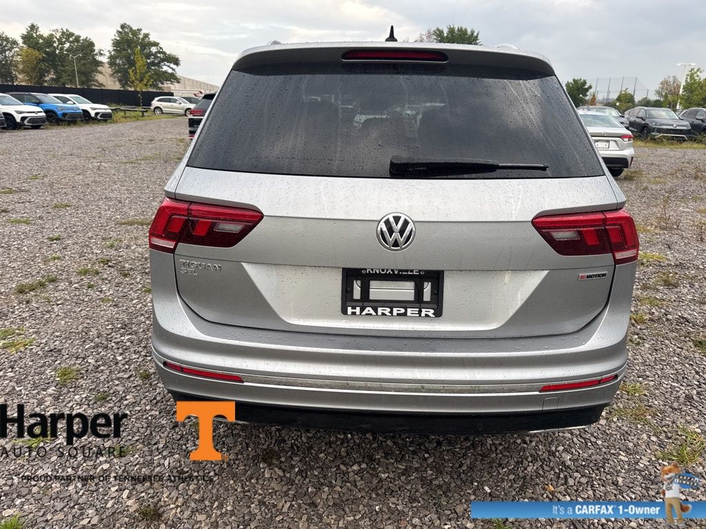 2021 Volkswagen Tiguan SEL Premium R-Line photo 4