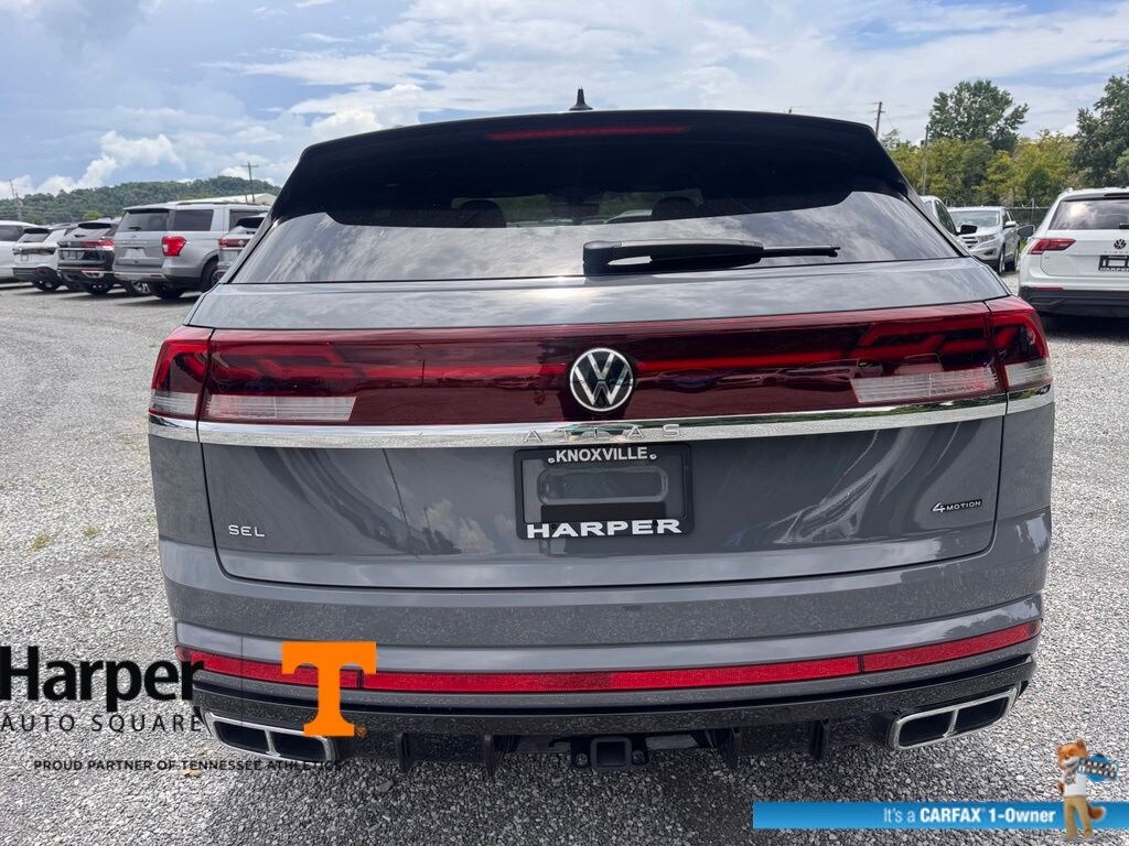 Used 2024 Volkswagen Atlas Cross Sport 2.0T SEL R-Line SUV