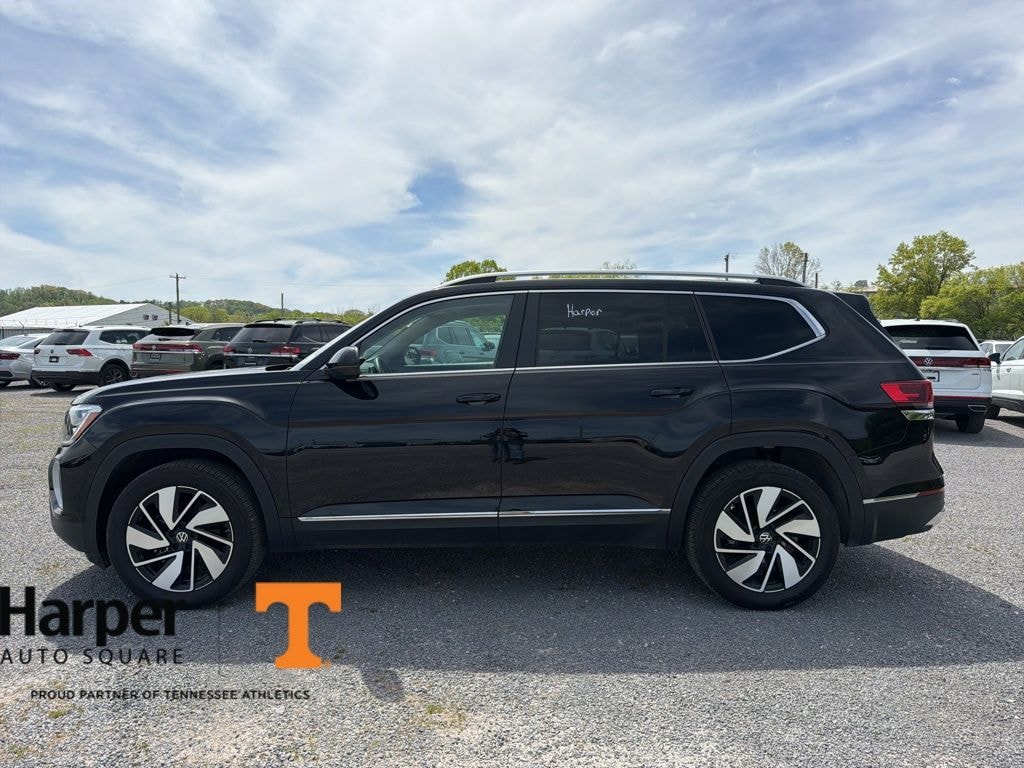 Used 2025 Volkswagen Atlas 2.0T SEL SUV