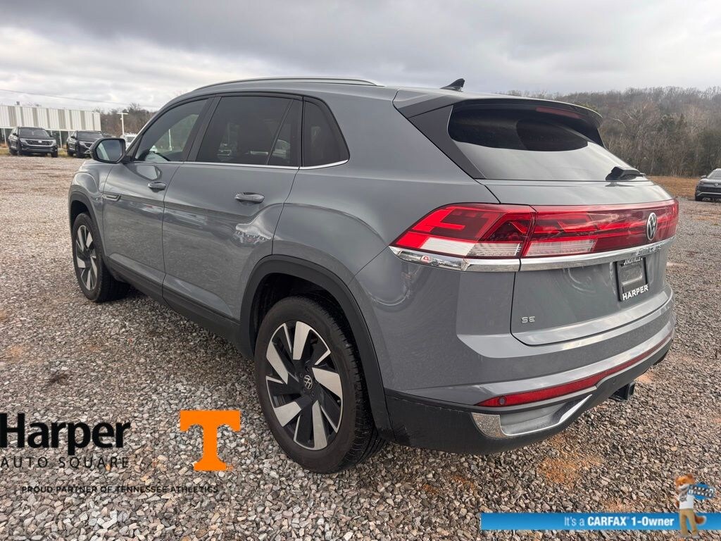 Used 2025 Volkswagen Atlas Cross Sport 2.0T SE w/Technology SUV