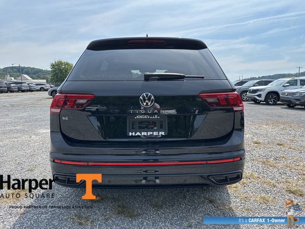 2022 Volkswagen Tiguan SE R-Line Black photo 4