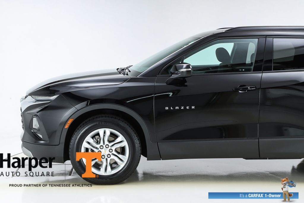 2021 Chevrolet Blazer 2LT photo 3