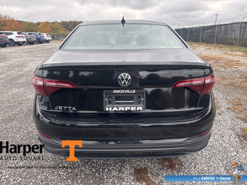 2024 Volkswagen Jetta 1.5T Sport photo 4