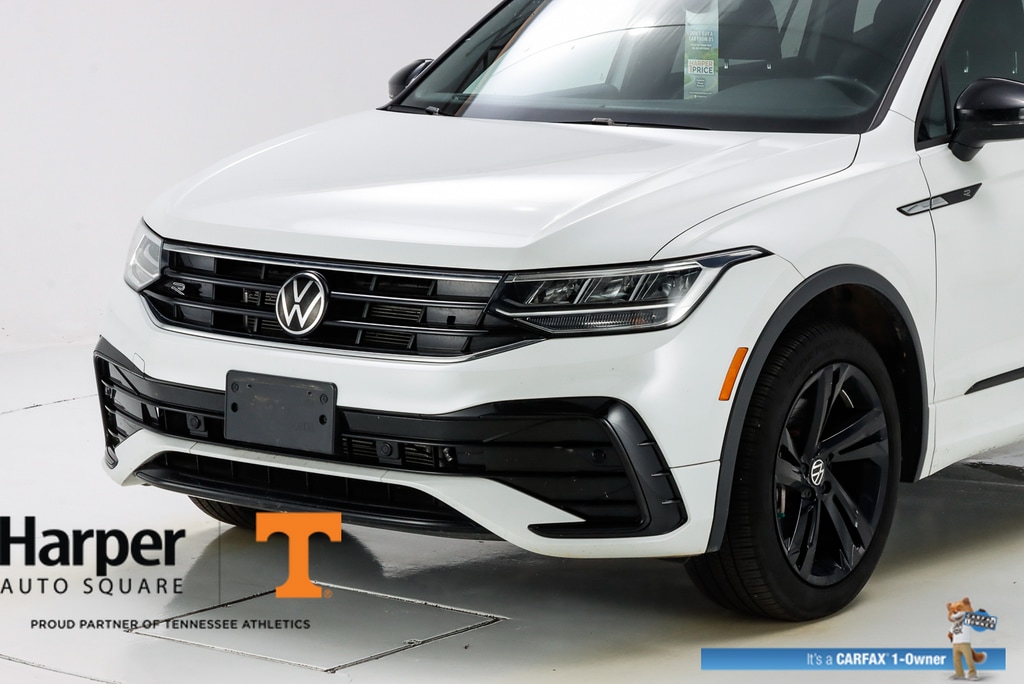 Used 2023 Volkswagen Tiguan SE R-LINE BLACK with VIN 3VV8B7AX1PM005377 for sale in Knoxville, TN