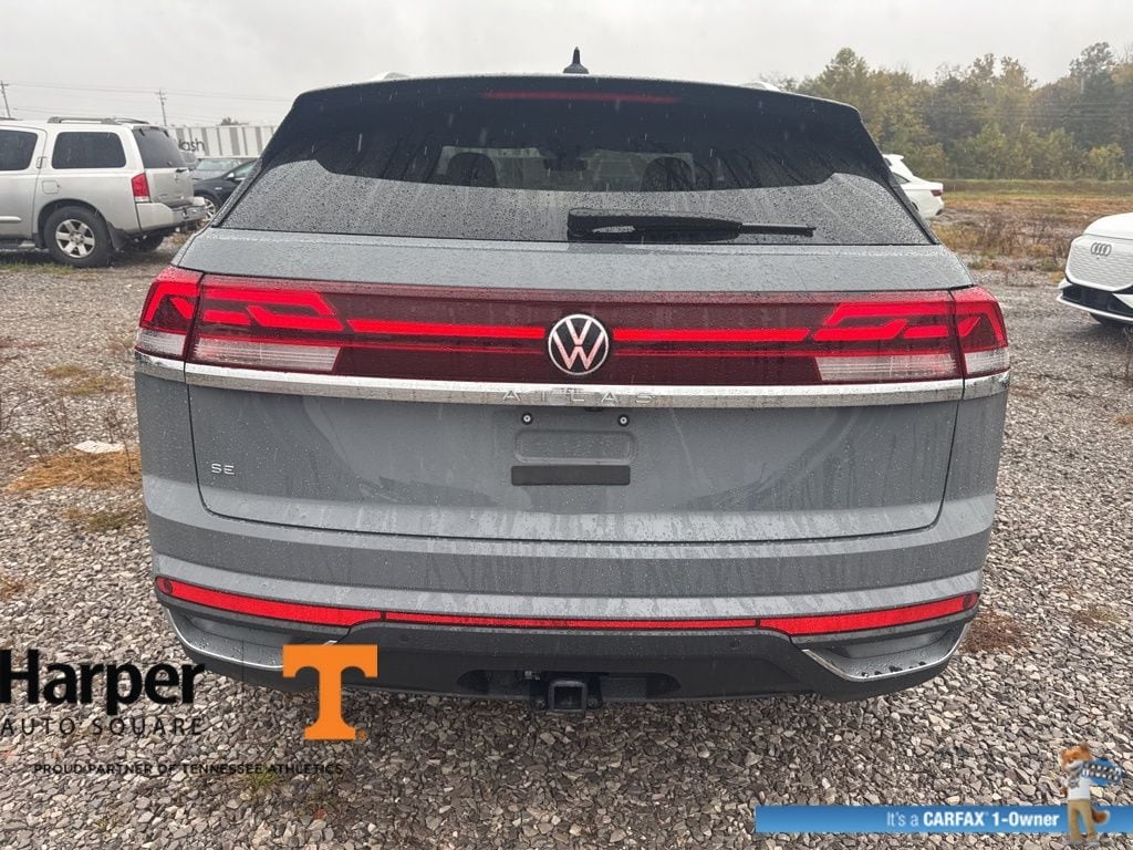 Used 2024 Volkswagen Atlas Cross Sport 2.0T SE w/Technology SUV