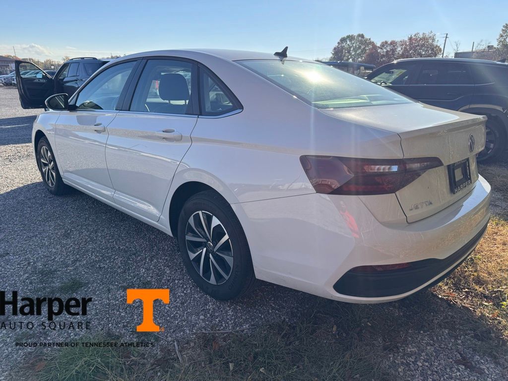 2023 Volkswagen Jetta 1.5T S photo 3